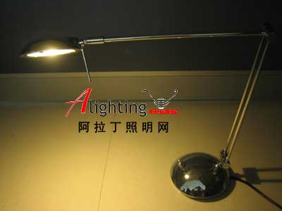 精品賞析 現(xiàn)代感臺燈設計(組圖)