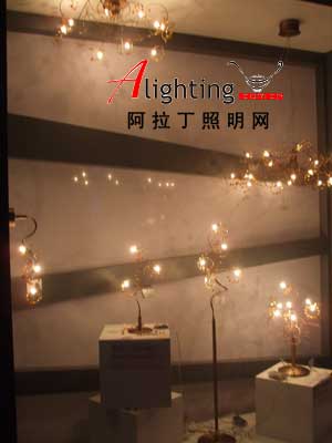 細(xì)致金屬 營(yíng)造現(xiàn)代感燈具(組圖)