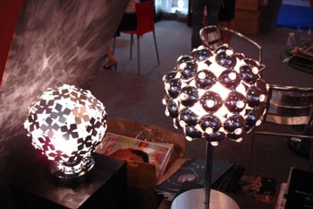 炫彩燈具：帶著搖滾的味道(組圖)